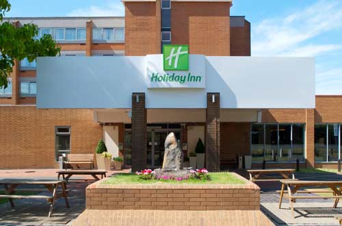 Holiday Inn Gatwick Airport exterior