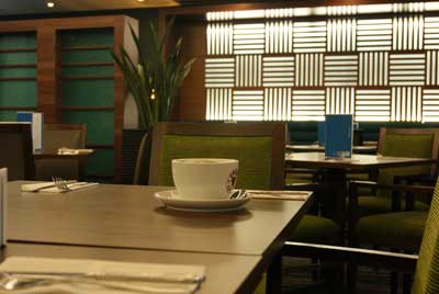 Heathrow Holiday Inn Express T5 Cafe